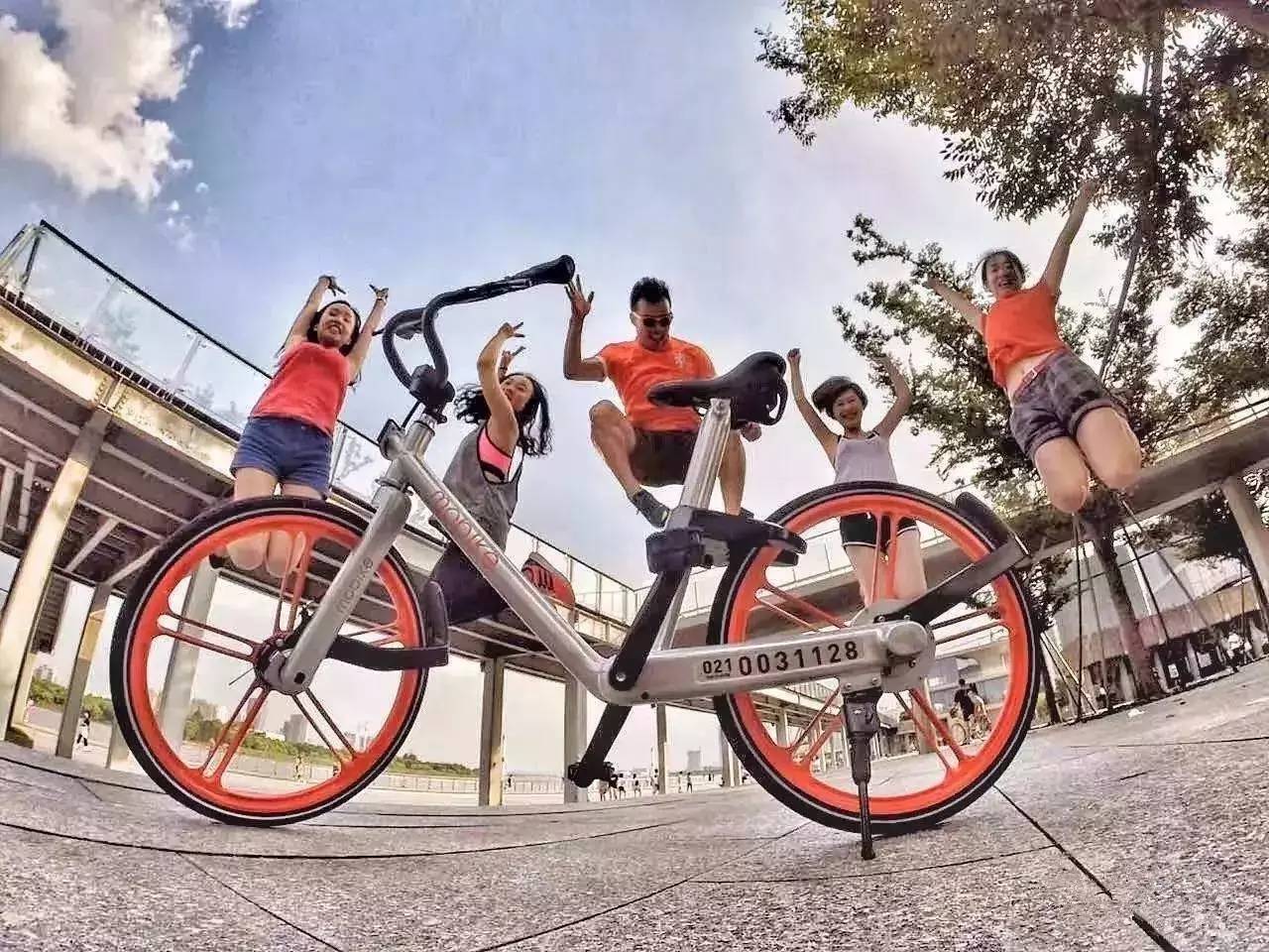 下周六,來(lái)黃石摩爾城騎摩拜單車免費(fèi)拿獎(jiǎng)品!黃石摩爾城摩拜單車啟動(dòng)儀式即將開(kāi)啟~